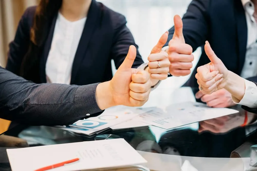 Employees offering HR Manager Continous Feedback for improved Agile HR