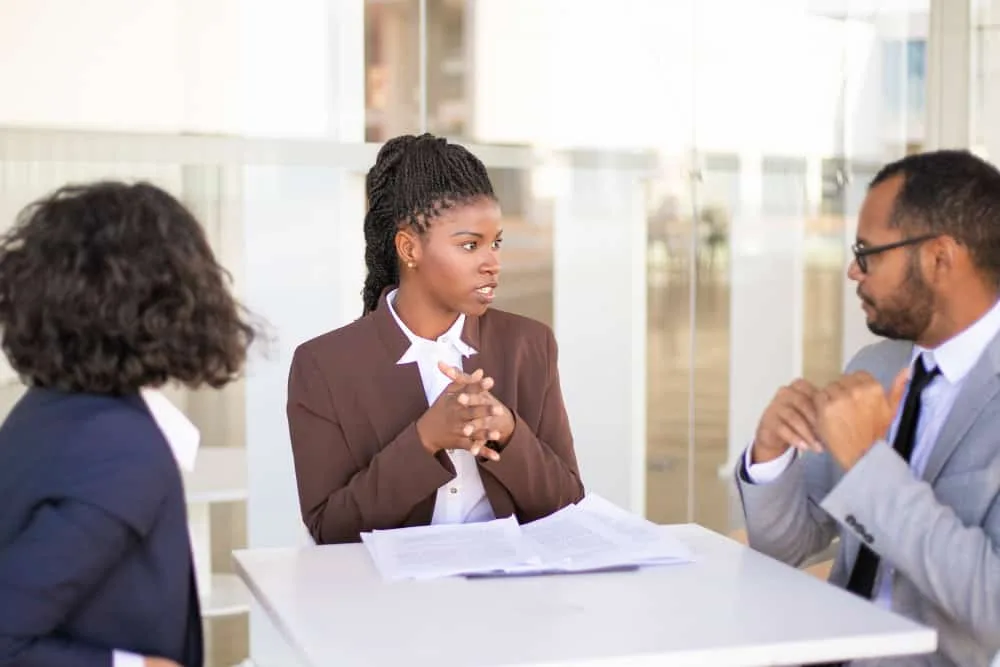 HR Manager Fighting Unconcious Bias during Recruitment