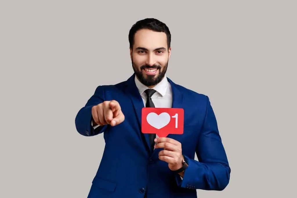 HR manager finding good brand ambassadors for effective recruitment marketing