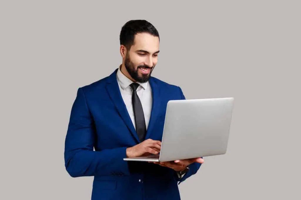 Recruiter identifying potential reasons for higher turnover