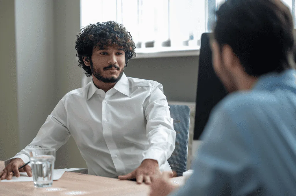 Recruiter finding new candidates through tiktok marketing