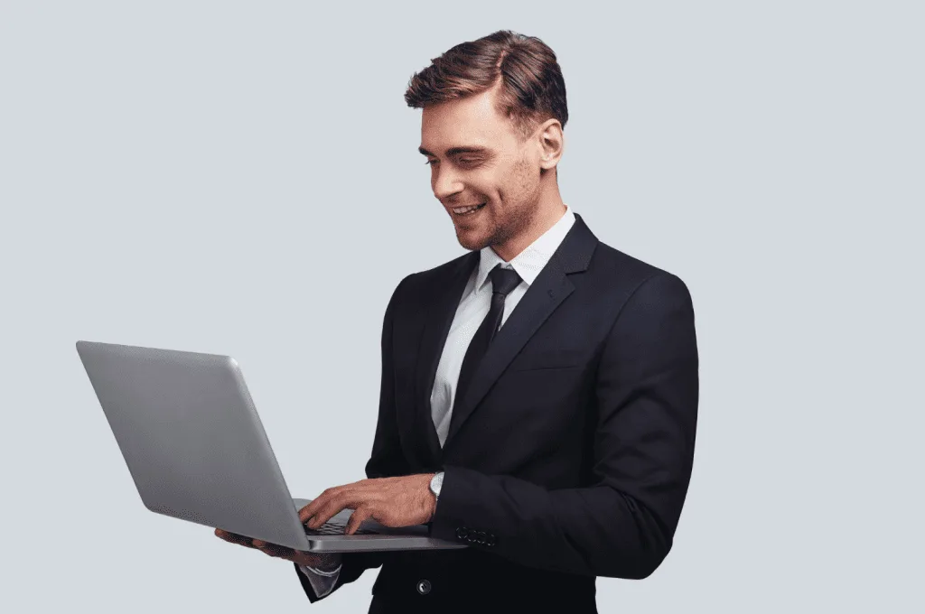 Recruiter using Job Boards in Industry-Specific Job Distribution