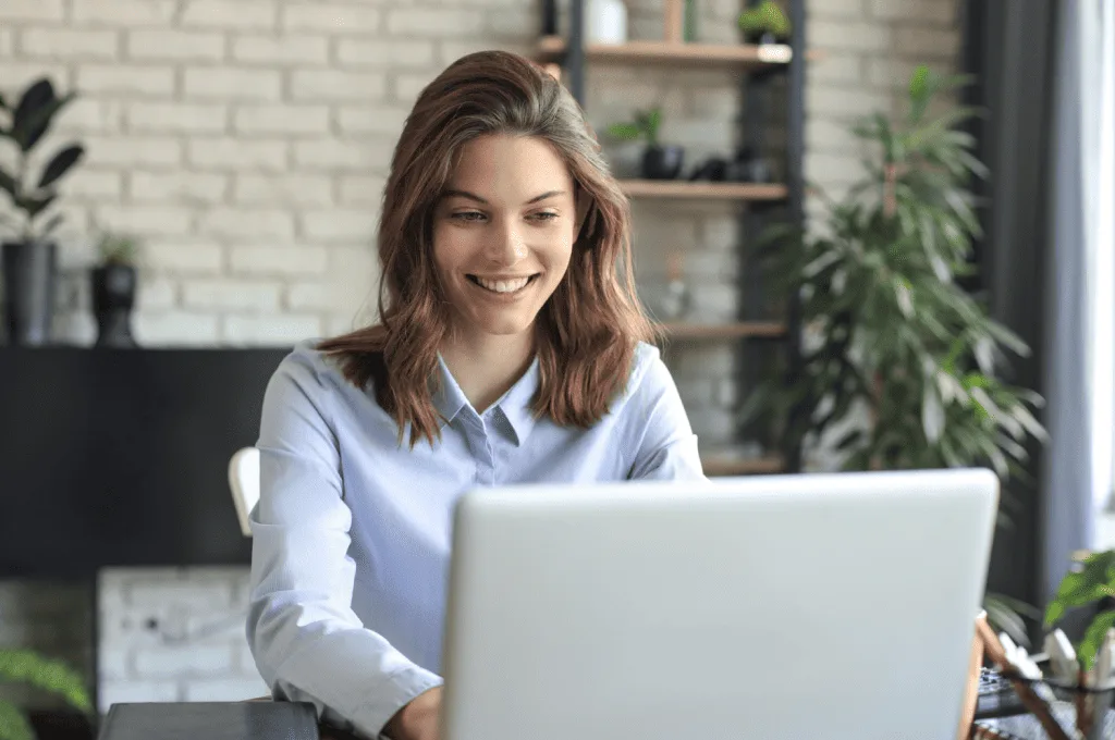 Recruiter using IT job boards to find candidates