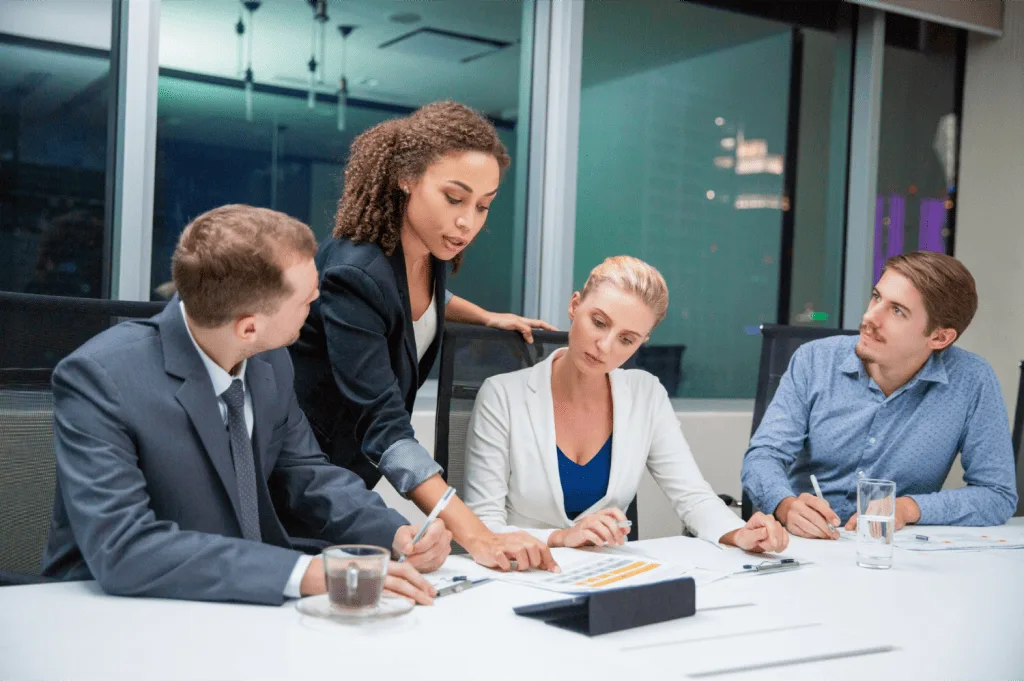 HR Manager Analyzing Employee Feedback to Enhance Team Dynamics