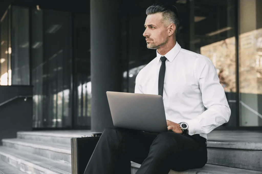 Recruiter not considering Challenges and potential pitfalls of neglecting time zone differences in outreach
