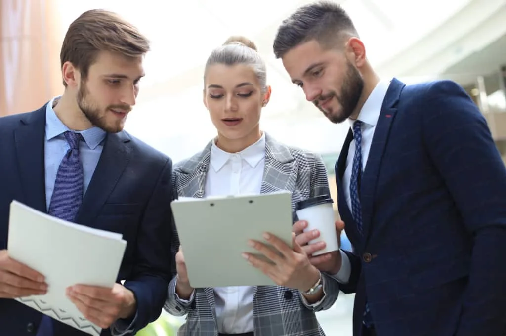 Recruiters Discussing Non-Response Issues For Candidate Surveys