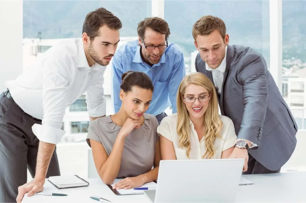 Recruitment Manager Discussing Techniques For Candidate Experience Enhancement